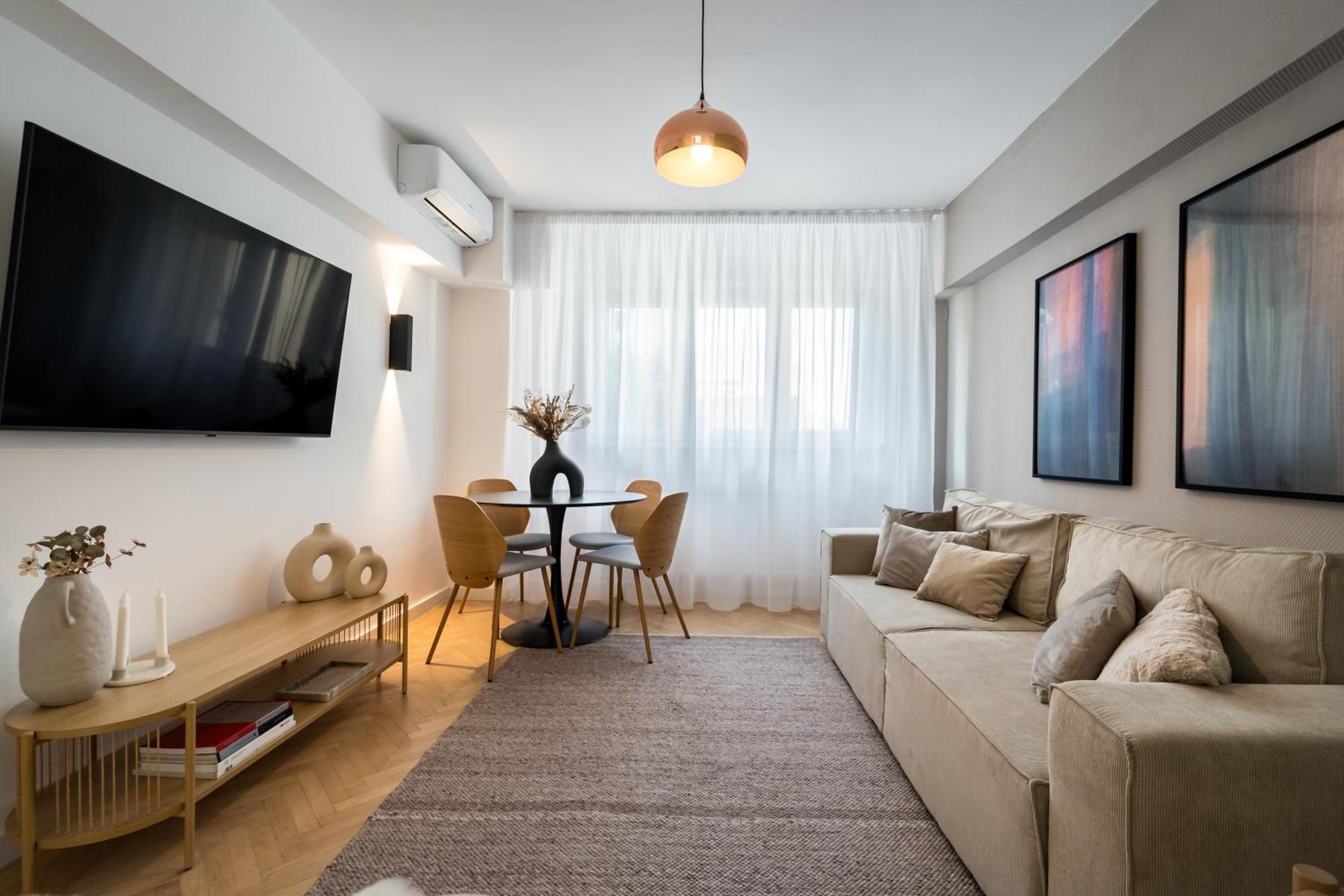 Majestic Downtown Apartment Bucarest Extérieur photo